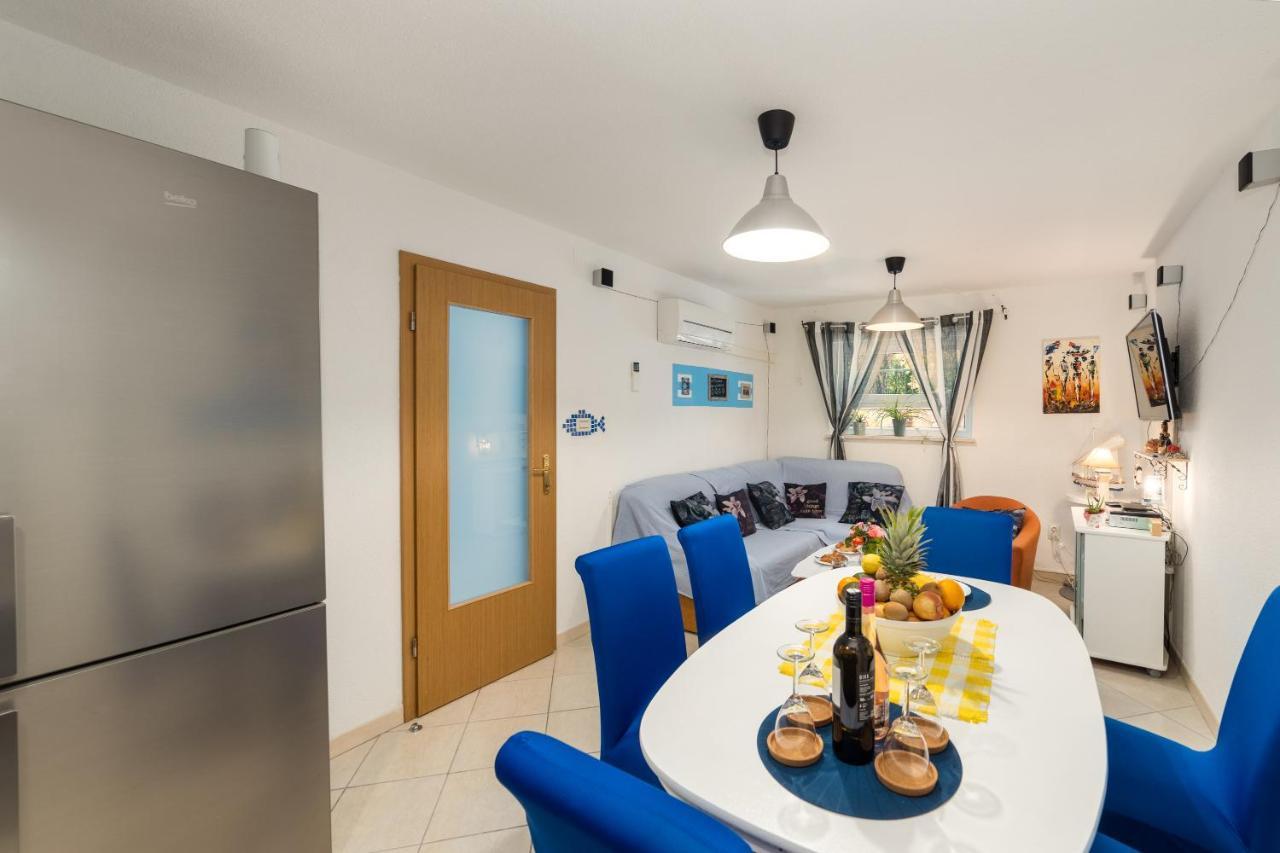 Family Apartment กราดัซ ภายนอก รูปภาพ