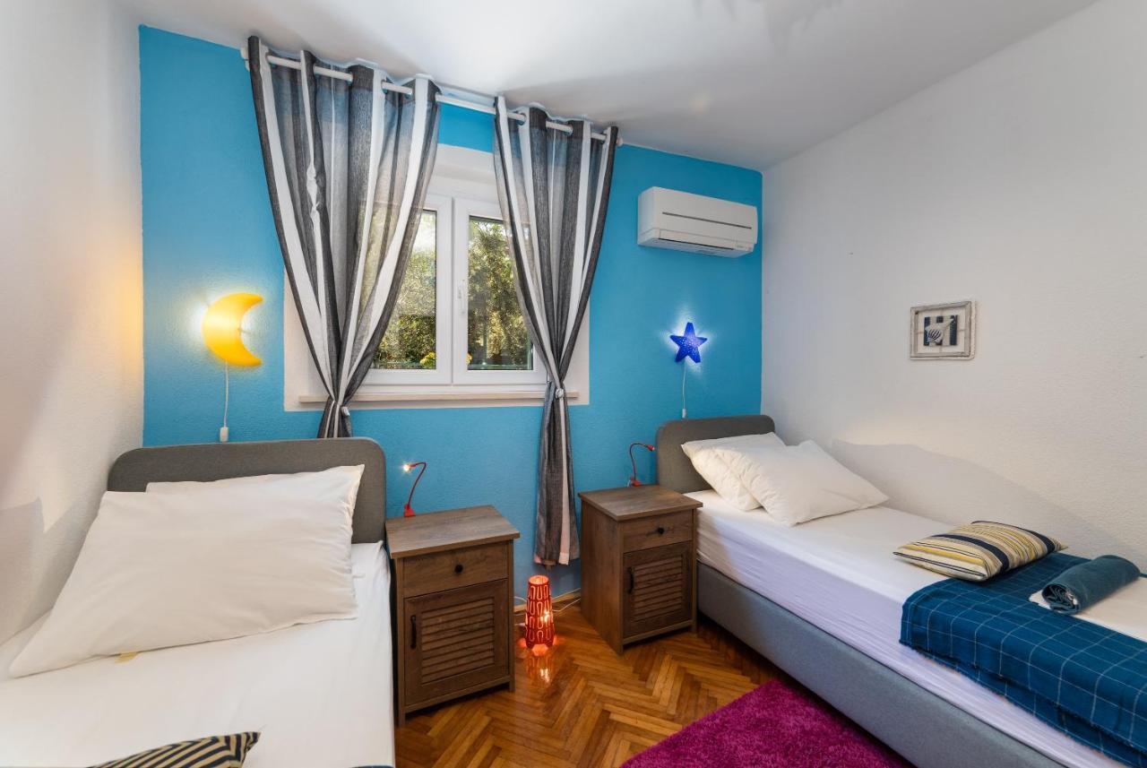 Family Apartment กราดัซ ภายนอก รูปภาพ