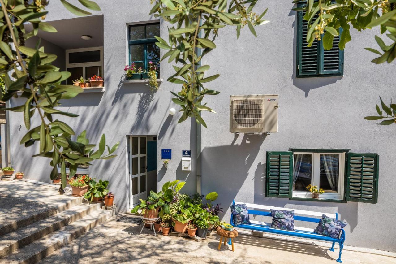 Family Apartment กราดัซ ภายนอก รูปภาพ